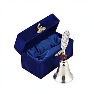 Cloche de prière 3D en argent plaqué, artisanale, avec motif feuille et perle Rudraksha |   Coffret cadeau en velours de luxe, cadeaux d'entreprise - Product Image 1