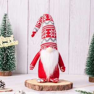 Décoration de Noël en feutre de laine, personnalisable et en gros - Figurine de gnome nordique pour vitrine de Noël ou cheminée de maison - Product Image 4