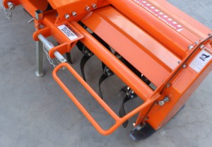 Hiệu quả cao pto <span class=keywords><strong>ROTARY</strong></span> <span class=keywords><strong>tiller</strong></span>-Hoạt động dễ dàng và điều chỉnh độ sâu-CE chứng nhận-giá tốt nhất - Product Image 6