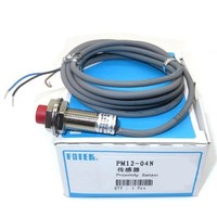 1 Buah Sensor Jarak Pm12-04n Baru Dalam Kotak Otomatisasi Industri Asli Sistem Plc Kontrol Yang Dapat Diprogram Baru Asli