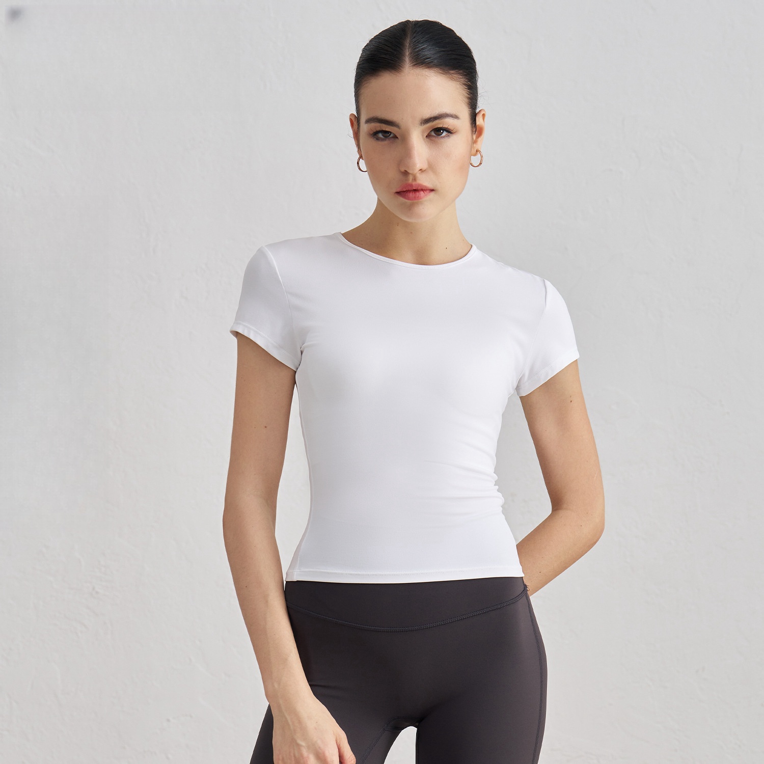 Woman's Casual Sports T-Shirt Short Sleeve Waist Slim-Fit Breathable Yoga & Running Training Top Plus Size Seamless