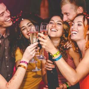 Bracelets promotionnels personnalisés avec logo d'usine, fermoirs holographiques pour festivals, bracelets colorés à boucle - Product Image 5