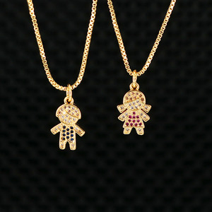 Delicado Mini Collar con Colgante de Niño y Niña, Chapado en Oro de 18k, con Micro Pavé de Circonitas, para Niños y Niñas - Product Image 1