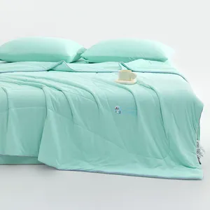 Sndon High Quality Reversible Summer Comforter Solid Color Grade A Air Conditioning Comforter Light and Soft