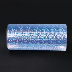 สติกเกอร์ไวนิลลายโฮโลแกรมกันน้ำแบบม้วน พิมพ์ลายได้ตามต้องการ พร้อมกาวในตัว - Product Image 4