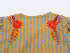 Camisa Vintage Personalizada 2026 para Mujer, con Bordado Floral a Rayas, Blusa de Manga Larga con Corte Holgado y Costuras Delicadas, OEM/ODM - Product Image 6