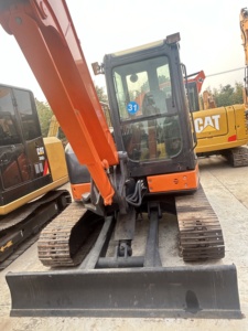 รถขุดตีนตะขาบฮิตาชิ ZX65 มือสองจากญี่ปุ่น น้ำหนัก 6.5 ตัน ควบคุมด้วย PLC พร้อมเครื่องยนต์ เกียร์ และปั๊ม ขาย - Product Image 3