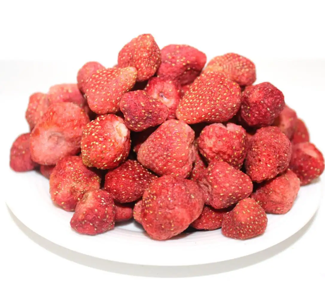 Hot Selling Freeze Dried Fruits Strawberry Snacks FD Whole Strawberry Dried Fruits Wholesale Price