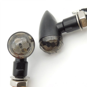 ไฟเลี้ยว LED แบบกระสุนโลหะขนาดเล็ก 12V สำหรับรถจักรยานยนต์และสกู๊ตเตอร์ไฟฟ้า - Product Image 1
