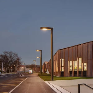 Profilés en aluminium pour cour extérieure, lampes carrées, éclairage paysager communautaire, lampes à poteau haut, éclairage LED pour rue - Product Image 6