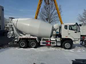 Camion <span class=keywords><strong>Betoniera</strong></span> Howo NX 6x4 10m³ di Alta Qualità Marca Camoins, 371 CV, per il Mercato Africano - Product Image 5