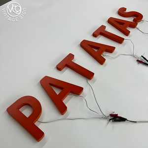 Insegna a <span class=keywords><strong>LED</strong></span> 3D personalizzata arancione bifacciale IP65 impermeabile per lettere scatolate da interno/esterno per aziende di insegne luminose - Product Image 3