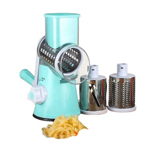 Rallador de Queso Rotatorio Personalizado Cambom - Rallador Manual con Base de Succión, 3 Cuchillas y Cepillo de Limpieza Gratis - Product Image 3