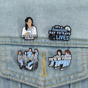 Hermoso día para salvar vidas, cita de drama médico, Pin de aleación de zinc, regalo niquelado negro para Amigos y fanáticos - Product Image 4