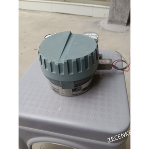 Convertidor Eléctrico FOXBORO E69F-TI2-S, Medidor de Concentración Usado - Product Image 2