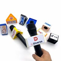Drapeau de microphone triangulaire en ABS personnalisé avec logo pour interview TV, station de microphone DIY avec éponge
