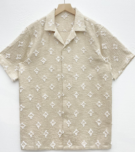 Tùy Chỉnh Jacquard Vải Người Đàn Ông Của Polo Áo Sơ Mi Nút lên Ánh Sáng Trọng Lượng Ngắn Tay Áo Hàng Đầu Với Mô Hình Mùa Hè Áo Sơ Mi Cho Nam Giới - Product Image 3