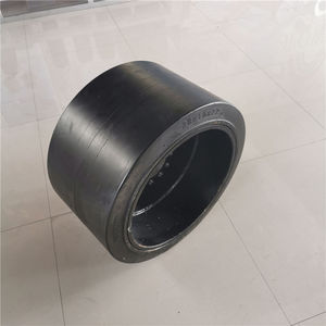 Pneus pleins lisses et plats pour chariots élévateurs 28x12x22 28x10x22 28x7x22 28x14x22 28x16x22 Accessoires pour chariots élévateurs - Product Image 1