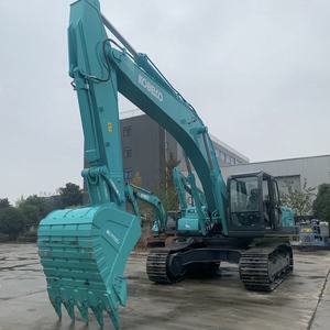 Excavatrice sur chenilles hydraulique Kobelco SK260 de 26 tonnes, modèle 2022, d'occasion, de bonne qualité, avec moteur, boîte de vitesses et pompe, puissance de 131 kW, à vendre - Product Image 2