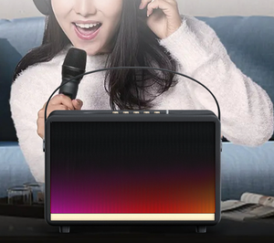 Portable Outdoor <strong>Speaker</strong> <strong>with</strong> Wireless <strong>Microphone</strong> - Product Image 2