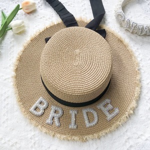 Chapeau de mariée élégant en paille naturelle, idéal pour les mariages à la plage, les séances photo et les fêtes de jardin – Coffret cadeau pour la mariée et ses demoiselles d'honneur - Product Image 4