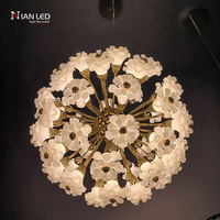 Lampe suspendue à pampilles réglable en hauteur IAN, moderne, en acrylique, LED, couleur champagne doré, télécommande, garantie 5 ans, hôtel