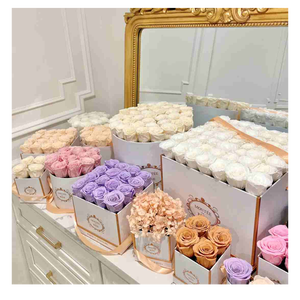 <span class=keywords><strong>Pas</strong></span> <span class=keywords><strong>cher</strong></span> Chine gros personnalisé roses conservées pour toujours vraies roses prix fleur conservée <span class=keywords><strong>rose</strong></span> dans une boîte rigide de levage - Product Image 2