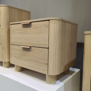 Mesita <span class=keywords><strong>de</strong></span> <span class=keywords><strong>noche</strong></span> alta moderna en roble natural, mesita <span class=keywords><strong>de</strong></span> <span class=keywords><strong>noche</strong></span> ancha <span class=keywords><strong>de</strong></span> madera con 2 cajones <span class=keywords><strong>de</strong></span> almacenamiento, mesita <span class=keywords><strong>de</strong></span> <span class=keywords><strong>noche</strong></span> <span class=keywords><strong>de</strong></span> diseño <span class=keywords><strong>de</strong></span> perfil Curvo - Product Image 4