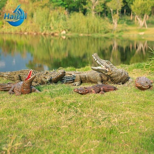 ประติมากรรมรูปจระเข้ขนาดเท่าของจริงสำหรับตกแต่งสวนภายนอกอาคาร ทำจากแก้วและเหล็ก - Product Image 3