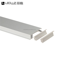 Plinthe encastrée en aluminium avec profil LED noir, barre lumineuse d'angle avec couvercle en polycarbonate givré, décoration murale d'escalier, plinthe