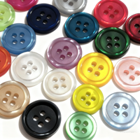 Kancing Resin Jahit 4 Lubang Model Modern dengan Logo Embos Bentuk Hati Berlian Bintang untuk Pakaian Anak