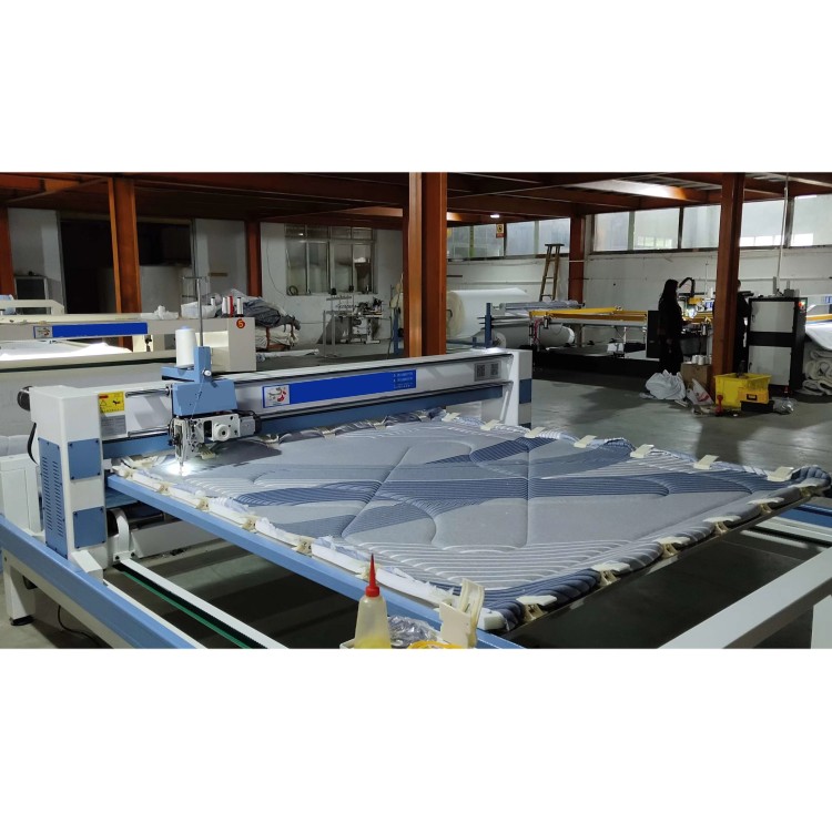 Многофункциональная стеганая машина с длительным сроком службы