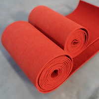 Grande Vente En Gros Moquette Auto-Adhésive pour Escalier Simple, Moquette Mur à Mur, Tapis Rouge d'Escalier pour Événements