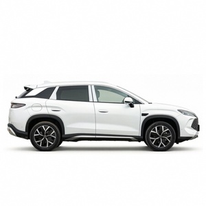 BYD Song L DM-i 2026: SUV Elettrico di 5a Generazione con Tecnologia DM, Autonomia di 200KM, Batteria Blade, Ibrido Plug-in - Product Image 3