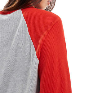 T-shirt da <span class=keywords><strong>Donna</strong></span> 100% Cotone a Maglia Waffle, Manica Lunga con Logo Personalizzato, Collo Tondo, <span class=keywords><strong>Oversize</strong></span>, Spalle Cadenti, Manica Lunga a Blocchi - Product Image 4