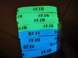 Luminous Rubber Silicone Motivational Wrist Bands Customized Silicone Wristbands Bracelets Glowing Rubber Bracelet Custom