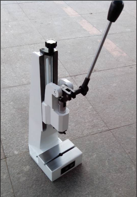 版画用手動プレス機と思われます　詳細不明です 71OvhtxmoWL._UF350,350_QL50_.jpg