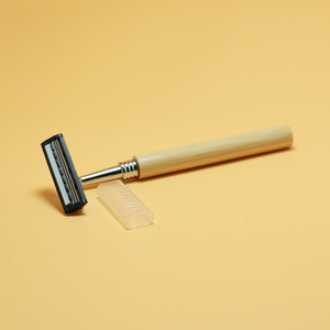 Máy cạo râu thủ công dành cho nam với tay cầm bằng gỗ và dao cạo hai lưỡi bằng thép không gỉ để cạo râu trên cơ thể, mặt và vùng bikini - Product Image 3