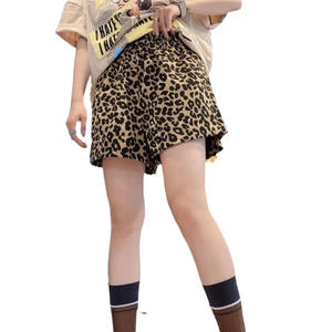 Pantalones cortos de leopardo de talla grande para mujer, pantalones cortos de pierna ancha de cintura alta de estilo coreano, pantalones cortos Vintage para mujer que combinan con todo 2025 - Product Image 5