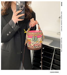 <strong>Hot</strong> Sell <strong>pink</strong> Little Bear Pu Leather Personality Graffiti Handbag Bucket <strong>Bag</strong> and Purse with Scarves - Product Image 6
