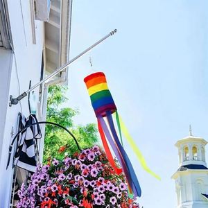 ธงลมโพลีเอสเตอร์คุณภาพสูง ออกแบบเองได้ สำหรับงานไกพ์ไพรด์ ตกแต่งสวน - Product Image 2