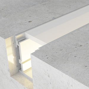 Profilé en aluminium de 2 mètres, couleur aluminium, idéal pour les structures modulaires et les applications de construction. - Product Image 1