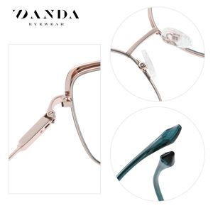 Danda Eyewear Lunettes rectangulaires en métal à monture complète Js8617 Anti-lumière bleue Montures pour femmes - Product Image 4