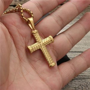 Yunnique – collier avec pendentif croix, en alliage de zinc doré, à la mode, bijoux unisexes, cadeau - Product Image 4