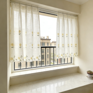 Tenda Corta Bohemien Gialla con Ricamo Margherita, Semitrasparente Filtrante Luce, per Balcone con Ricamo Floreale - Product Image 3