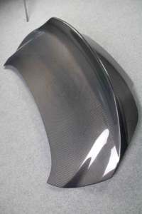 ราคาโรงงาน สไตล์ OEM ฝากระโปรงท้ายคาร์บอนไฟเบอร์ สำหรับ Infiniti G37 2 ประตู พอดีอย่างสมบูรณ์แบบ - Product Image 4