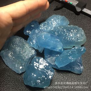 หินอะความารีนธรรมชาติแบบหยาบ รูปทรงอิสระ สำหรับทำจี้และเครื่องประดับ DIY ต่างๆ เช่น สร้อยข้อมือ; มีสไตล์และสวยงาม - Product Image 1