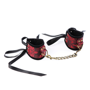 Bdsm Producten Flirten <span class=keywords><strong>Bondage</strong></span> Kleding Chinese Stijl Sexy Mannelijke Vrouwelijke Fetisj Stropdas Beperkingen Rood Satijn Lint Handboeien - Product Image 5