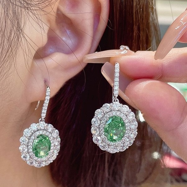 Vert + boucle d'oreille