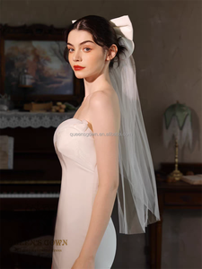 Voile de <span class=keywords><strong>mariée</strong></span> court élégant QUEENSGOWN <span class=keywords><strong>avec</strong></span> nœud, voile de mariage doux <span class=keywords><strong>avec</strong></span> pince à <span class=keywords><strong>cheveux</strong></span>, voile de haute qualité pour les mariées - Product Image 4